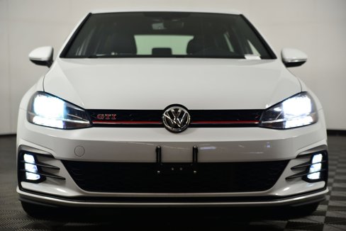 Used 2019 Volkswagen Golf S image 5