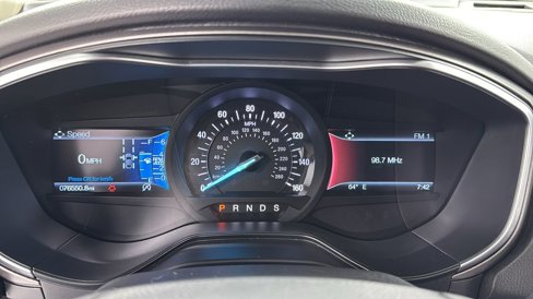 Used 2019 Ford Fusion SE image 18