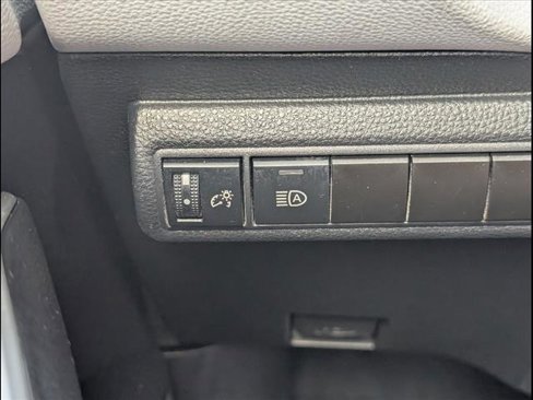 Used 2024 Toyota Corolla SE image 17