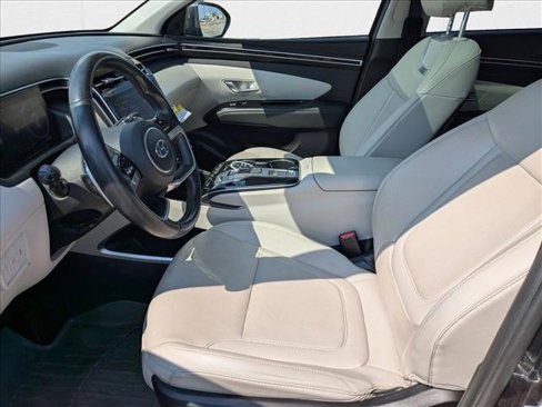 Used 2023 Hyundai Tucson Limited image 16