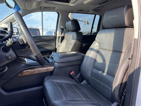 Used 2016 GMC Yukon XL Denali w/ Open Road Package image 13