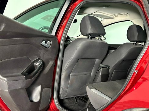 Used 2014 Ford Focus SE w/ SE Winter Package image 11