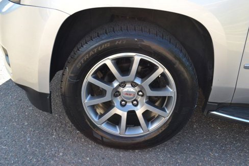 Used 2015 GMC Yukon Denali image 39