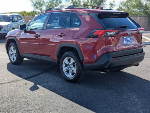 Used 2020 Toyota RAV4 XLE w/ Convenience Package image 4