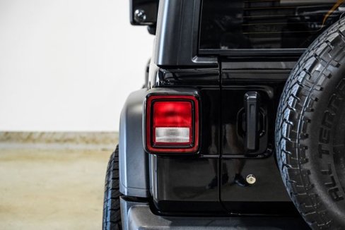 Used 2023 Jeep Wrangler Sport image 29