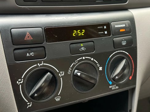 Used 2005 Toyota Corolla LE image 29