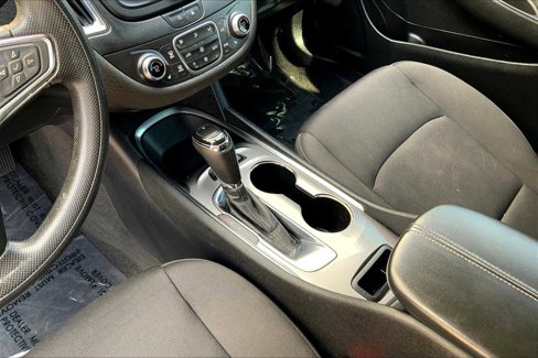 Used 2020 Chevrolet Malibu LT image 16