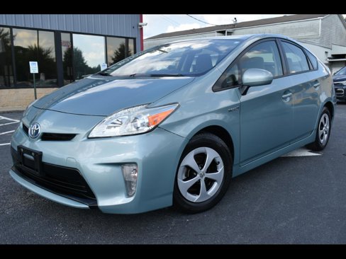 Used 2015 Toyota Prius Three image 1