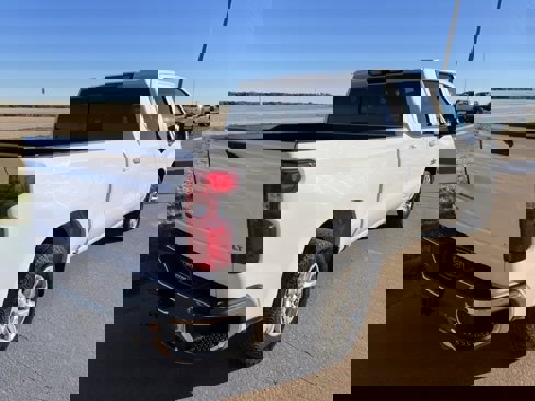 Used 2019 Chevrolet Silverado 1500 LT w/ Texas Edition image 3