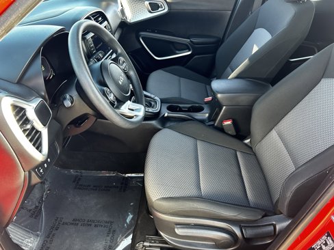 Certified 2023 Kia Soul LX w/ Option Group 015 image 18