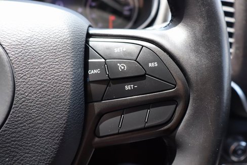 Used 2020 Jeep Cherokee Trailhawk w/ Cold Weather Group image 17