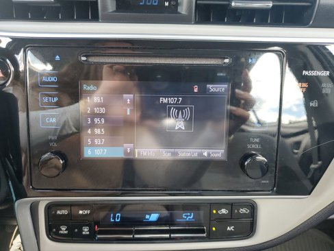 Used 2017 Toyota Corolla LE image 19