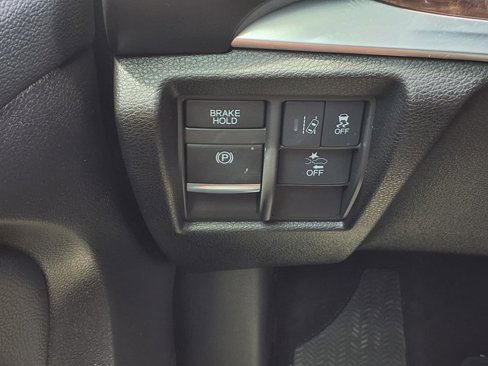 Used 2020 Acura MDX FWD image 11