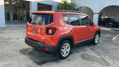 Used 2017 Jeep Renegade Latitude w/ Safety & Security Group image 7