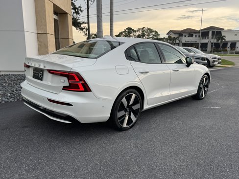 Certified 2024 Volvo S60 T8 Plus image 3