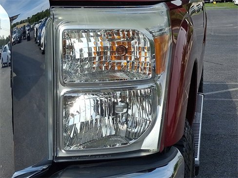 Used 2016 Ford F250 XLT w/ XLT Premium Package image 9