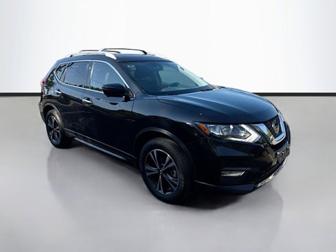 Used 2020 Nissan Rogue SV w/ Sun & Sound Touring Package image 3