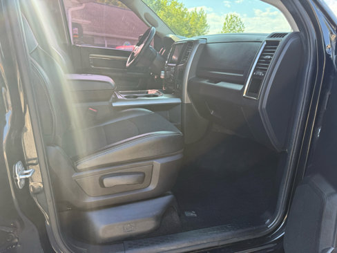 Used 2016 RAM 1500 Sport w/ Black Ram 1500 Sport Group image 10