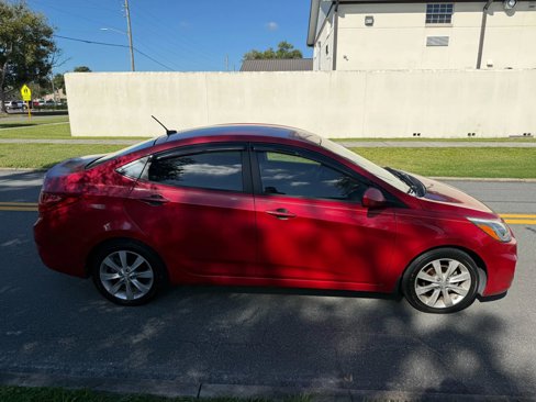 Used 2014 Hyundai Accent GLS w/ Option Group 2 image 4