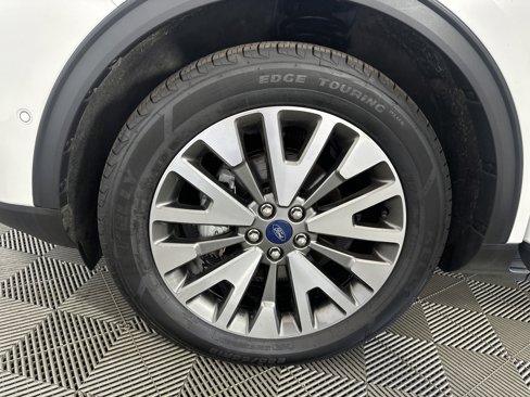 Used 2021 Ford Escape Titanium image 13