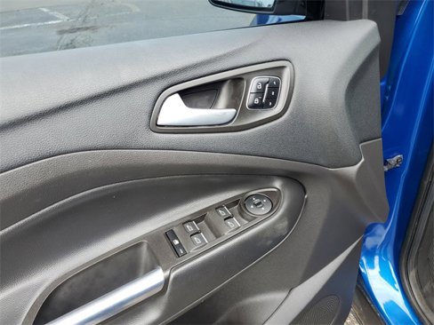 Used 2017 Ford Escape Titanium image 22