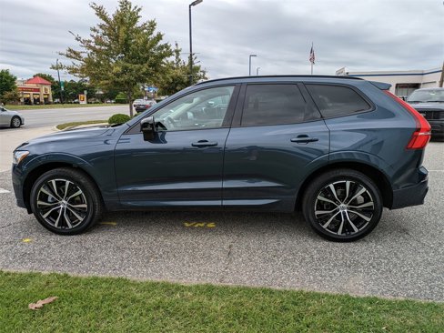 Certified 2023 Volvo XC60 B5 Plus w/ Climate Package image 7