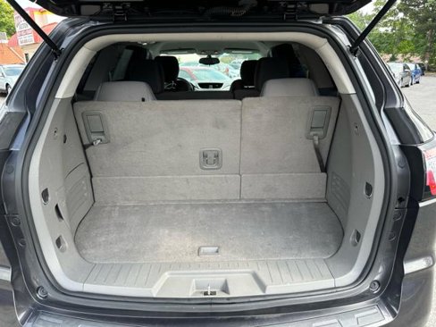 Used 2017 Chevrolet Traverse LT image 15