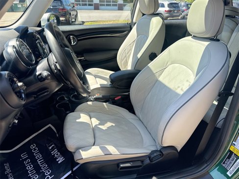 Used 2020 MINI Cooper S w/ Signature Upholstery Package image 11
