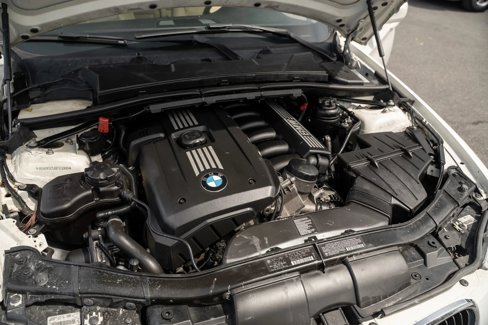 Used 2011 BMW 328i xDrive Sedan image 24
