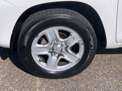 Used 2011 Toyota RAV4 2WD image 13