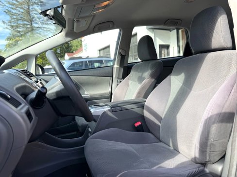 Used 2012 Toyota Prius V Two image 21