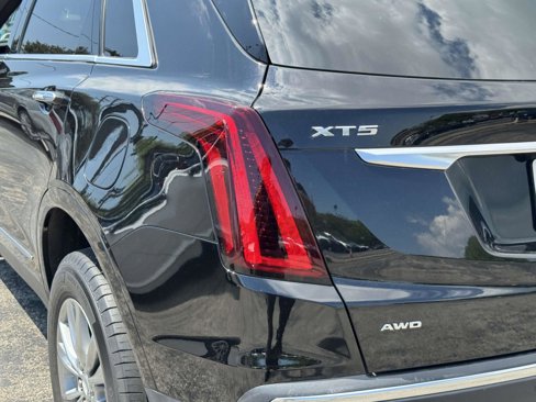 Certified 2022 Cadillac XT5 Premium Luxury image 9