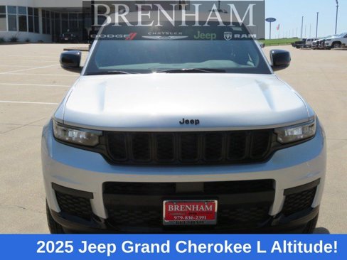 New 2025 Jeep Grand Cherokee L Laredo image 9