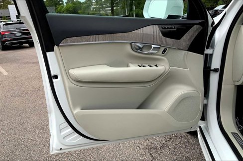 Used 2023 Volvo XC90 B6 Plus w/ Protection Package Premier image 20