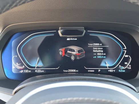 Used 2022 BMW X5 xDrive45e w/ M Sport Package image 11