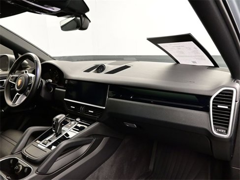 Certified 2020 Porsche Cayenne image 24