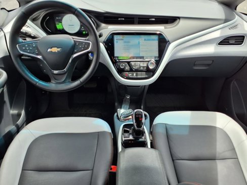 Used 2020 Chevrolet Bolt Premier w/ Infotainment Package image 8