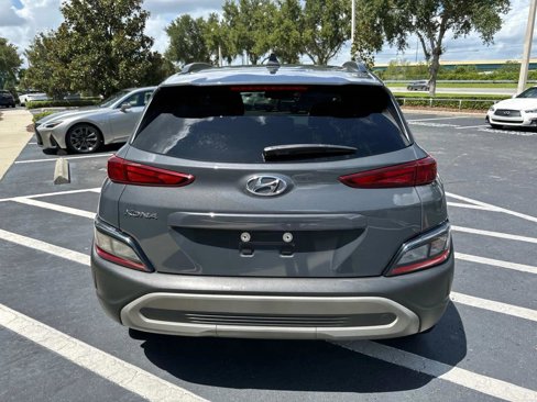 Used 2023 Hyundai Kona SEL w/ Winter Weather Package image 3