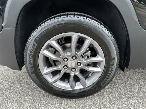 Used 2023 GMC Terrain SLT image 19