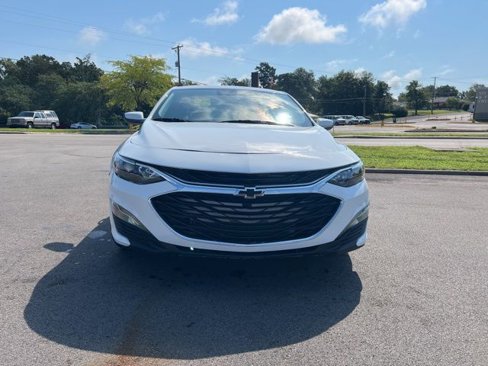 Used 2023 Chevrolet Malibu LT w/ Driver Confidence Package image 8