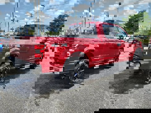 Certified 2018 Ford F150 XLT image 6