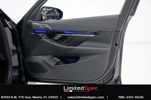 Used 2025 BMW M5 image 52