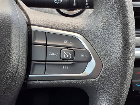 Used 2023 Jeep Compass Sport image 20