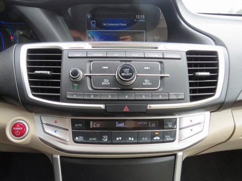 Used 2015 Honda Accord Hybrid Sedan image 15