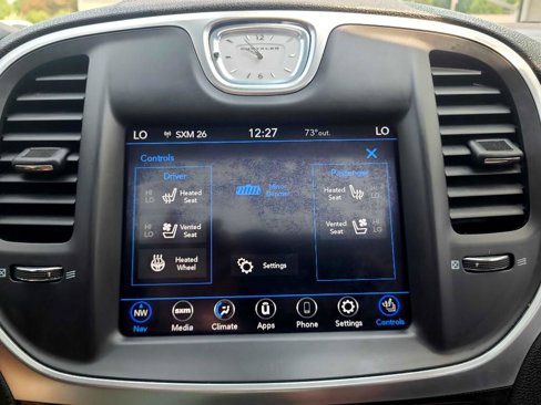 Used 2020 Chrysler 300 Limited image 27