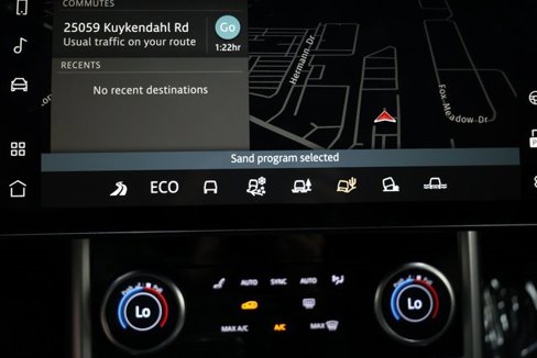 Used 2023 Land Rover Range Rover SE image 81