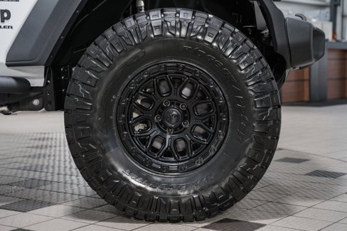 Used 2024 Jeep Wrangler Sport image 18