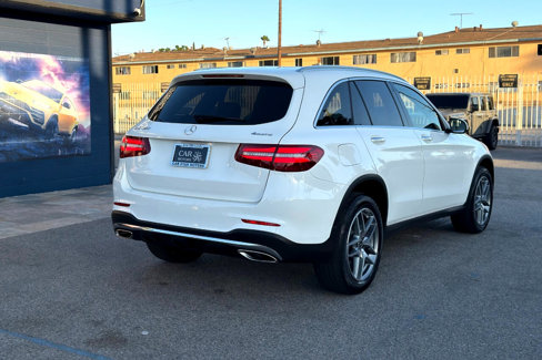 Used 2019 Mercedes-Benz GLC 300 4MATIC image 5