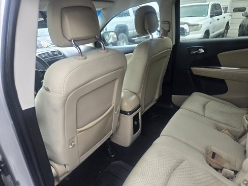 Used 2013 Dodge Journey SXT w/ Flexible Seating Group image 18