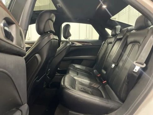 Used 2019 Lincoln MKZ Reserve w/ Reserve Plus Package image 11